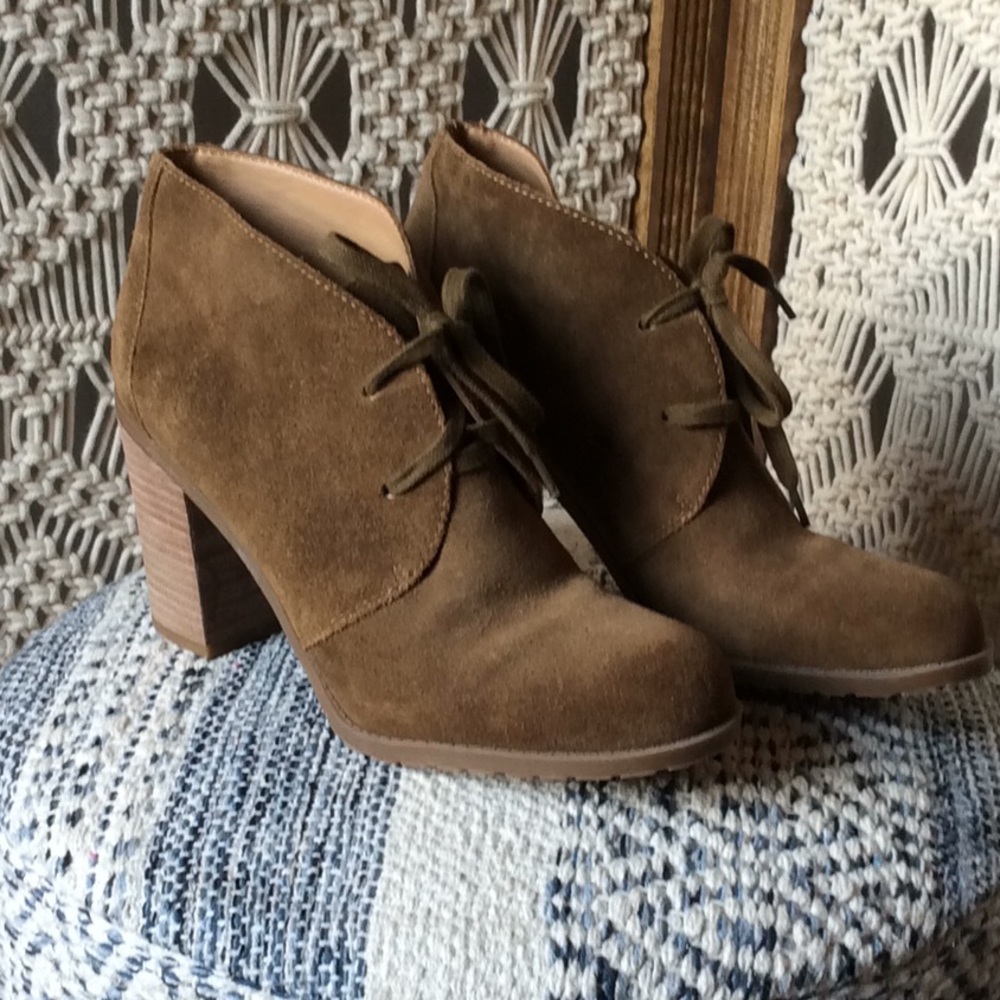 Franco Sarto taupe Brown Suede Lace-up booties